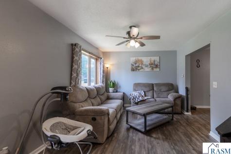 462 E Washington Street Le Center MN 56057