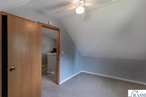 462 E Washington Street Le Center MN 56057