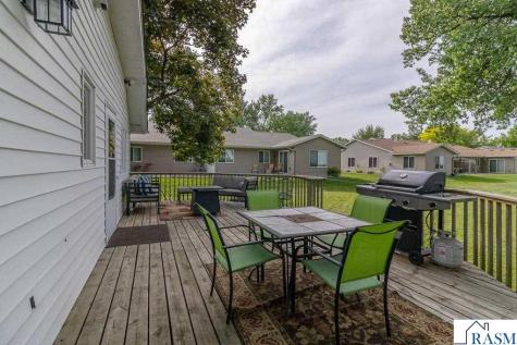 462 E Washington Street Le Center MN 56057