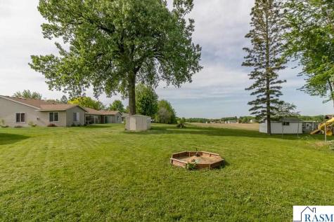 462 E Washington Street Le Center MN 56057