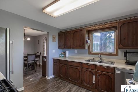 462 E Washington Street Le Center MN 56057