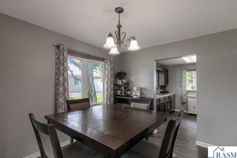 462 E Washington Street Le Center MN 56057