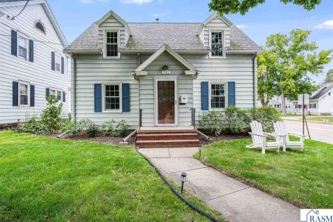 702 Albion Avenue Fairmont MN 56031