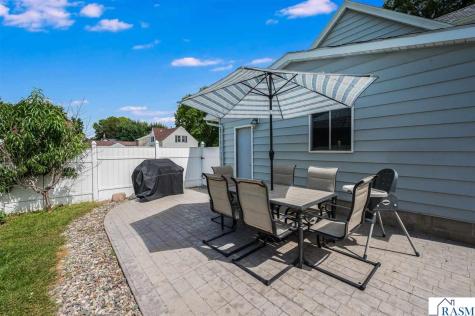 702 Albion Avenue Fairmont MN 56031