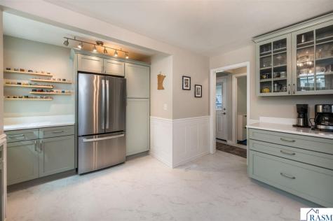 702 Albion Avenue Fairmont MN 56031
