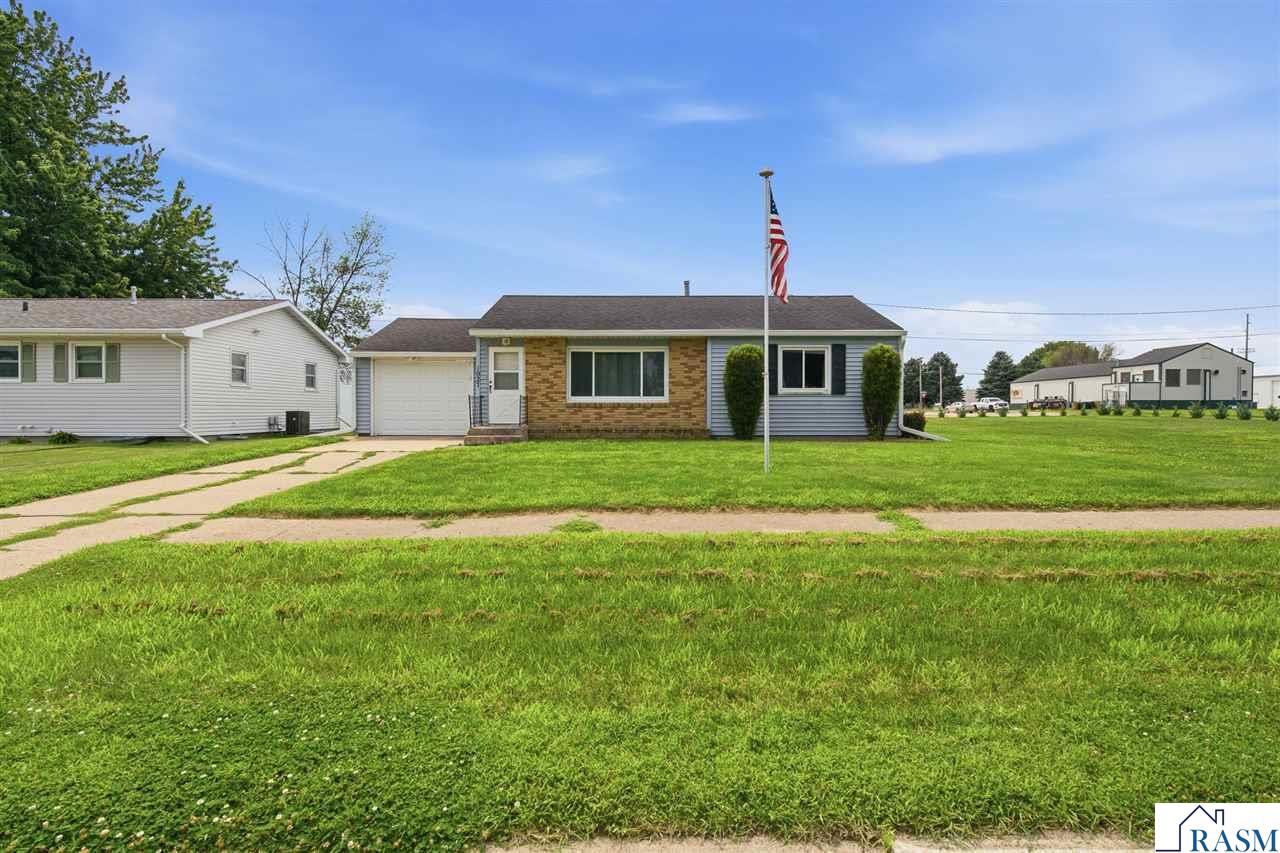 1027 Sioux Avenue Fairmont MN 56031