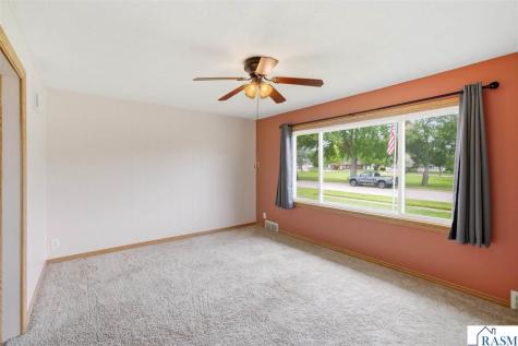 1027 Sioux Avenue Fairmont MN 56031