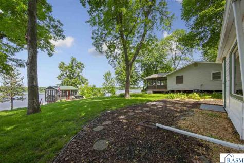 25090 Swedes Bay Lane Elysian MN 56028