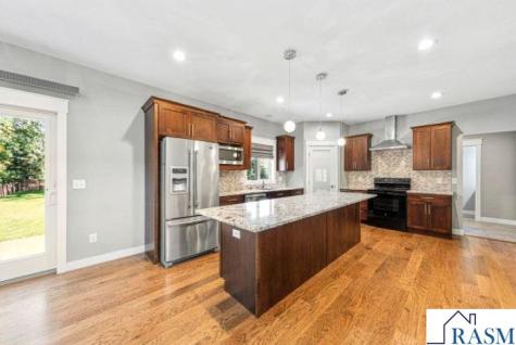 317 Oak Marsh Drive Mankato MN 56001
