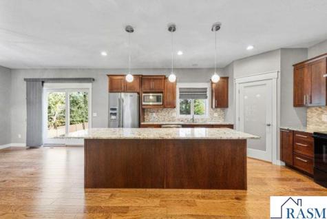 317 Oak Marsh Drive Mankato MN 56001