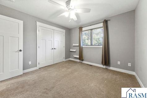 317 Oak Marsh Drive Mankato MN 56001