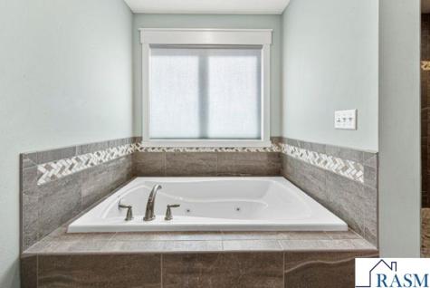 317 Oak Marsh Drive Mankato MN 56001