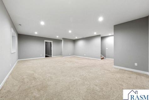317 Oak Marsh Drive Mankato MN 56001