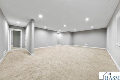 317 Oak Marsh Drive Mankato MN 56001