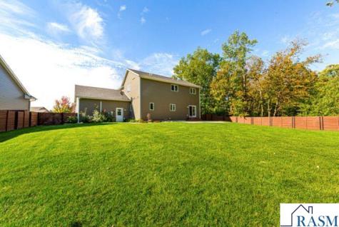317 Oak Marsh Drive Mankato MN 56001