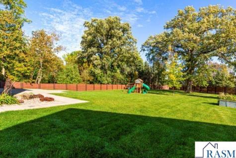 317 Oak Marsh Drive Mankato MN 56001