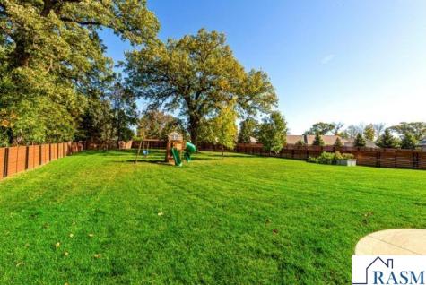 317 Oak Marsh Drive Mankato MN 56001