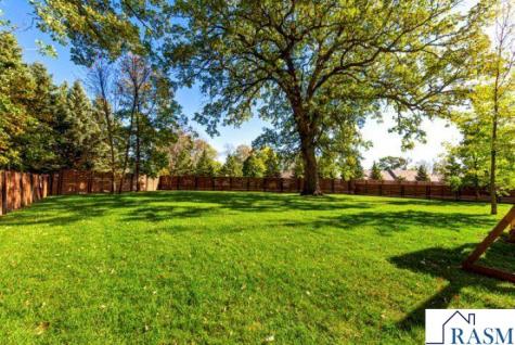 317 Oak Marsh Drive Mankato MN 56001