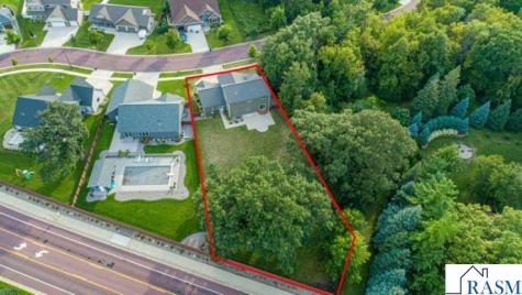 317 Oak Marsh Drive Mankato MN 56001