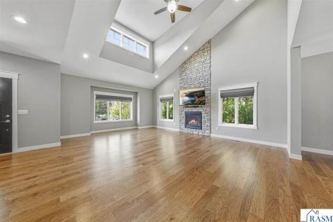 317 Oak Marsh Drive Mankato MN 56001