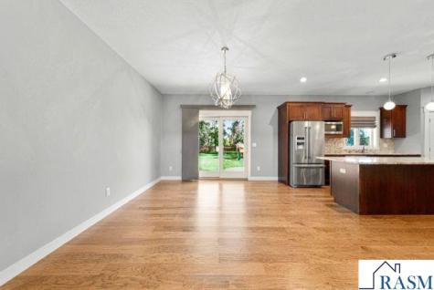 317 Oak Marsh Drive Mankato MN 56001