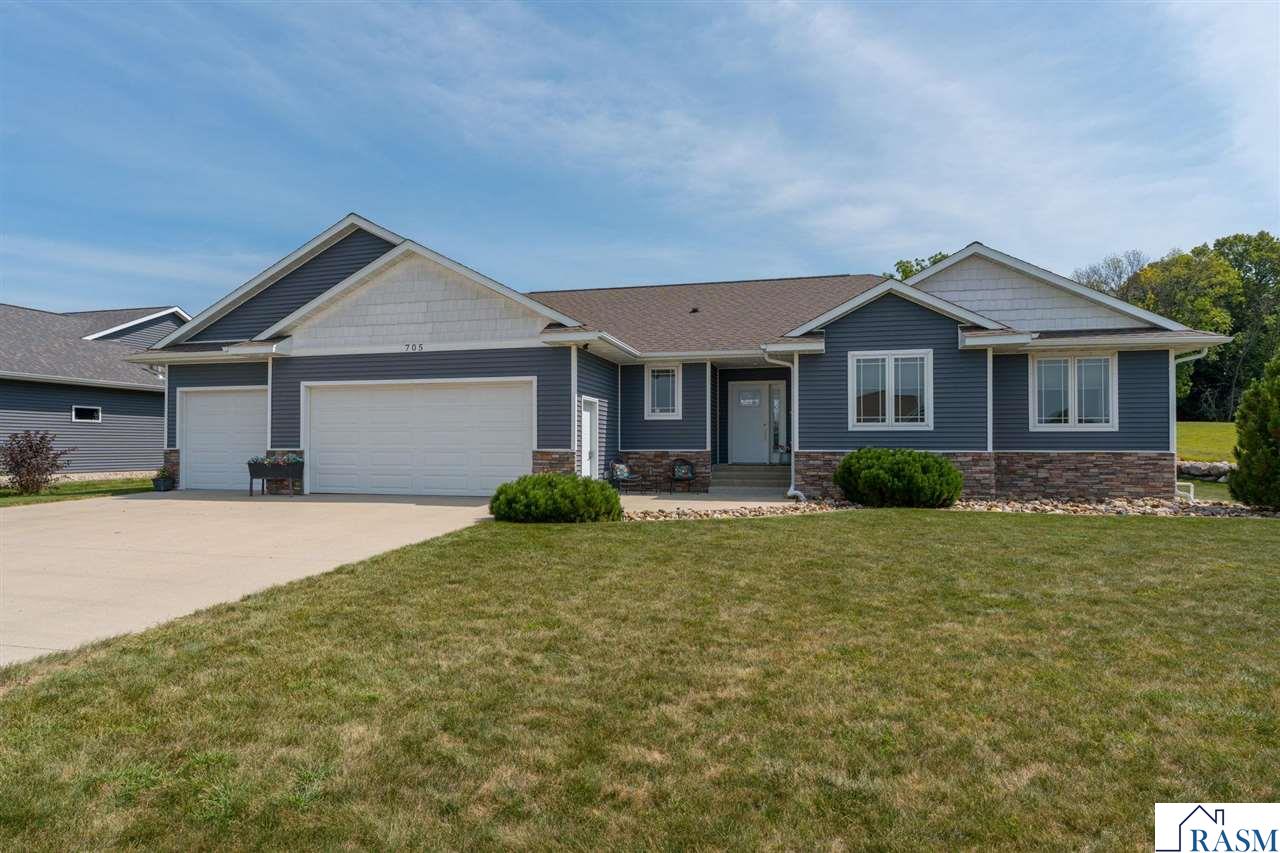 705 Maple Lane Eagle Lake MN 56024