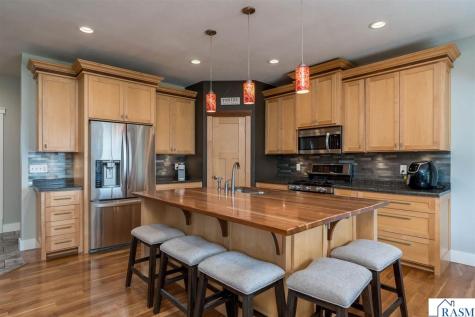 705 Maple Lane Eagle Lake MN 56024