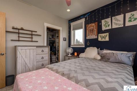 705 Maple Lane Eagle Lake MN 56024