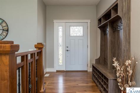 705 Maple Lane Eagle Lake MN 56024