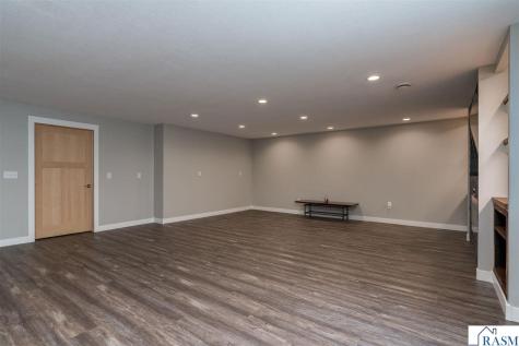 705 Maple Lane Eagle Lake MN 56024