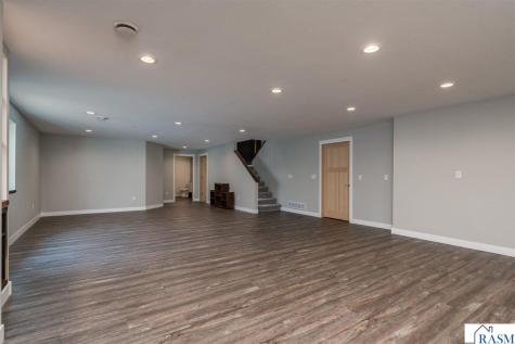 705 Maple Lane Eagle Lake MN 56024