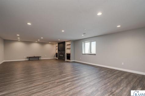 705 Maple Lane Eagle Lake MN 56024