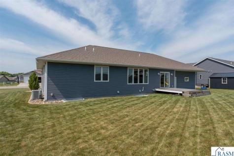 705 Maple Lane Eagle Lake MN 56024
