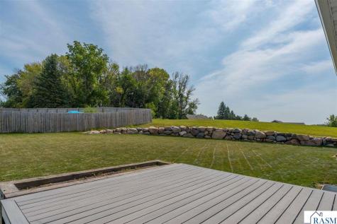 705 Maple Lane Eagle Lake MN 56024
