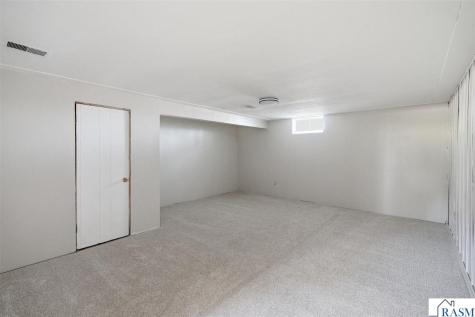 954 Victoria Street Fairmont MN 56031