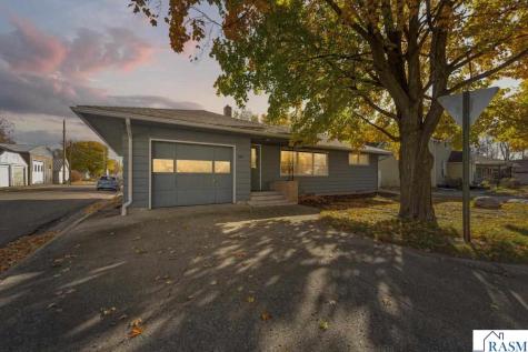 1043 Chase Avenue Gibbon MN 55334