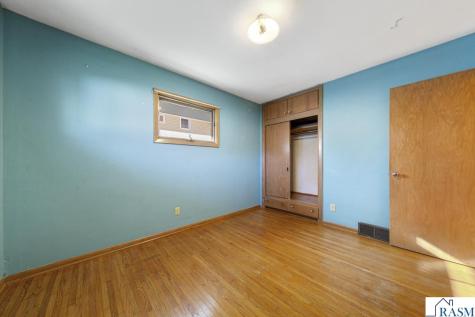 1043 Chase Avenue Gibbon MN 55334