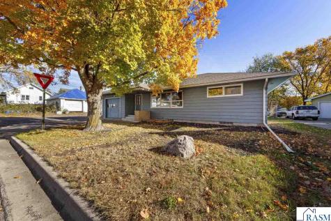 1043 Chase Avenue Gibbon MN 55334
