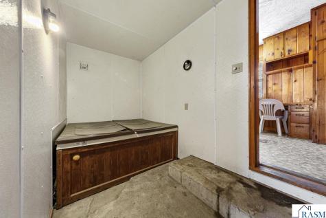 1043 Chase Avenue Gibbon MN 55334
