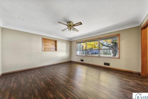 1043 Chase Avenue Gibbon MN 55334