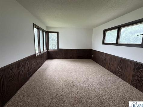 201 Main St So Winthrop MN 55396