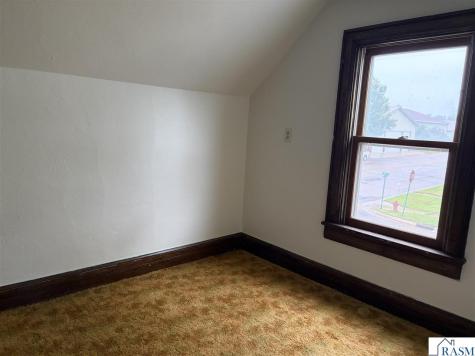 201 Main St So Winthrop MN 55396