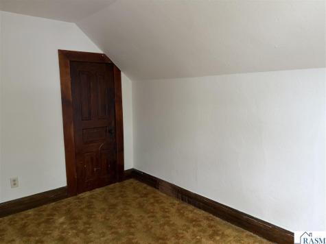 201 Main St So Winthrop MN 55396