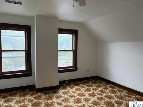 201 Main St So Winthrop MN 55396