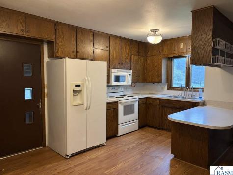 201 Main St So Winthrop MN 55396