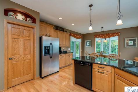 117 Grovebrook Drive Mankato MN 56001