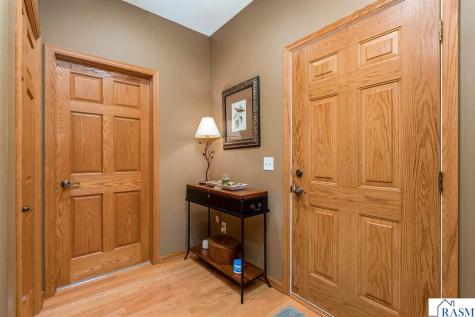 117 Grovebrook Drive Mankato MN 56001
