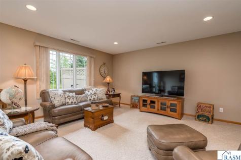 117 Grovebrook Drive Mankato MN 56001