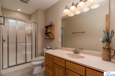 117 Grovebrook Drive Mankato MN 56001