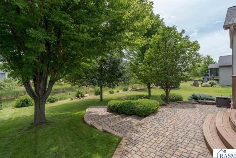 117 Grovebrook Drive Mankato MN 56001